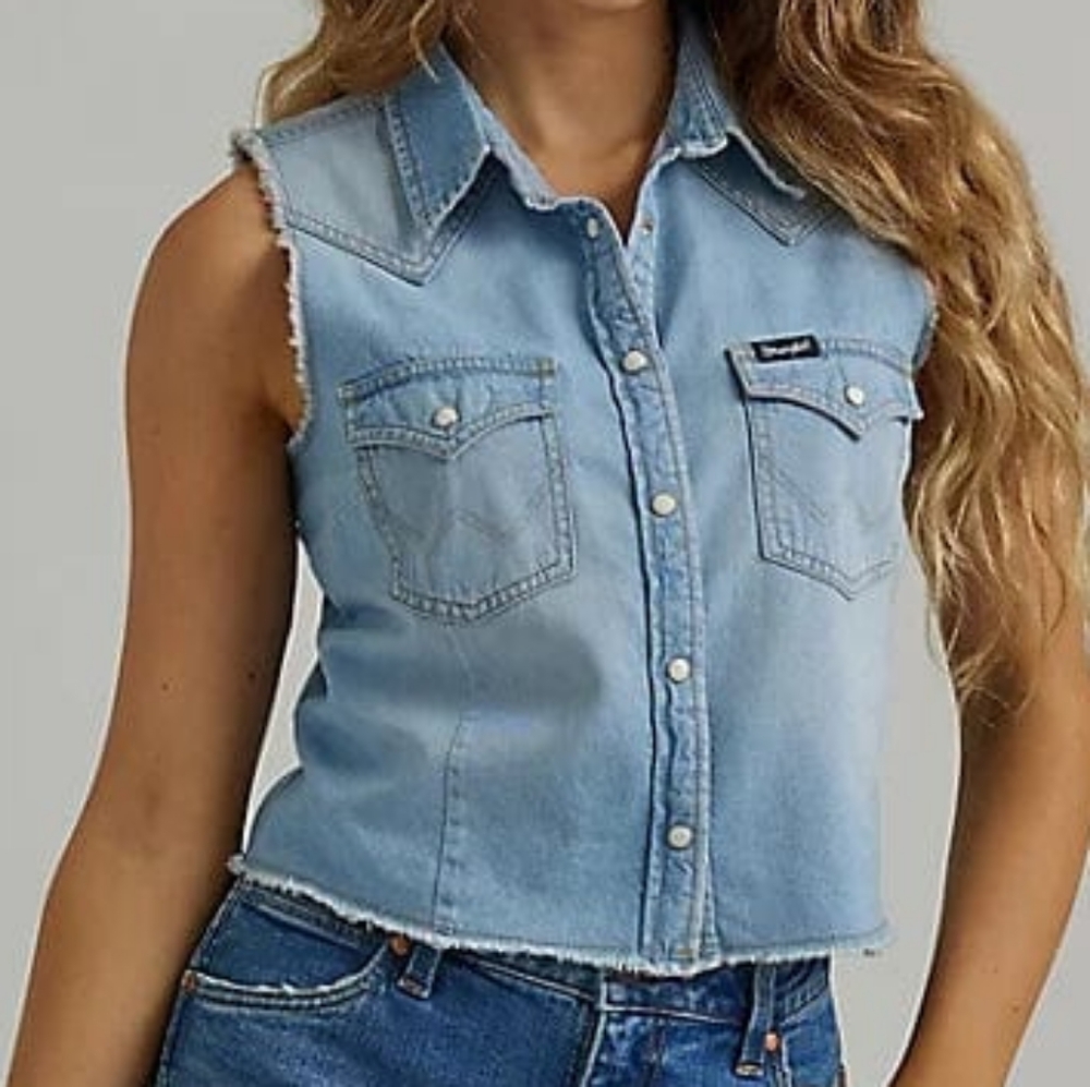 NWT Wrangler Denim Shirt